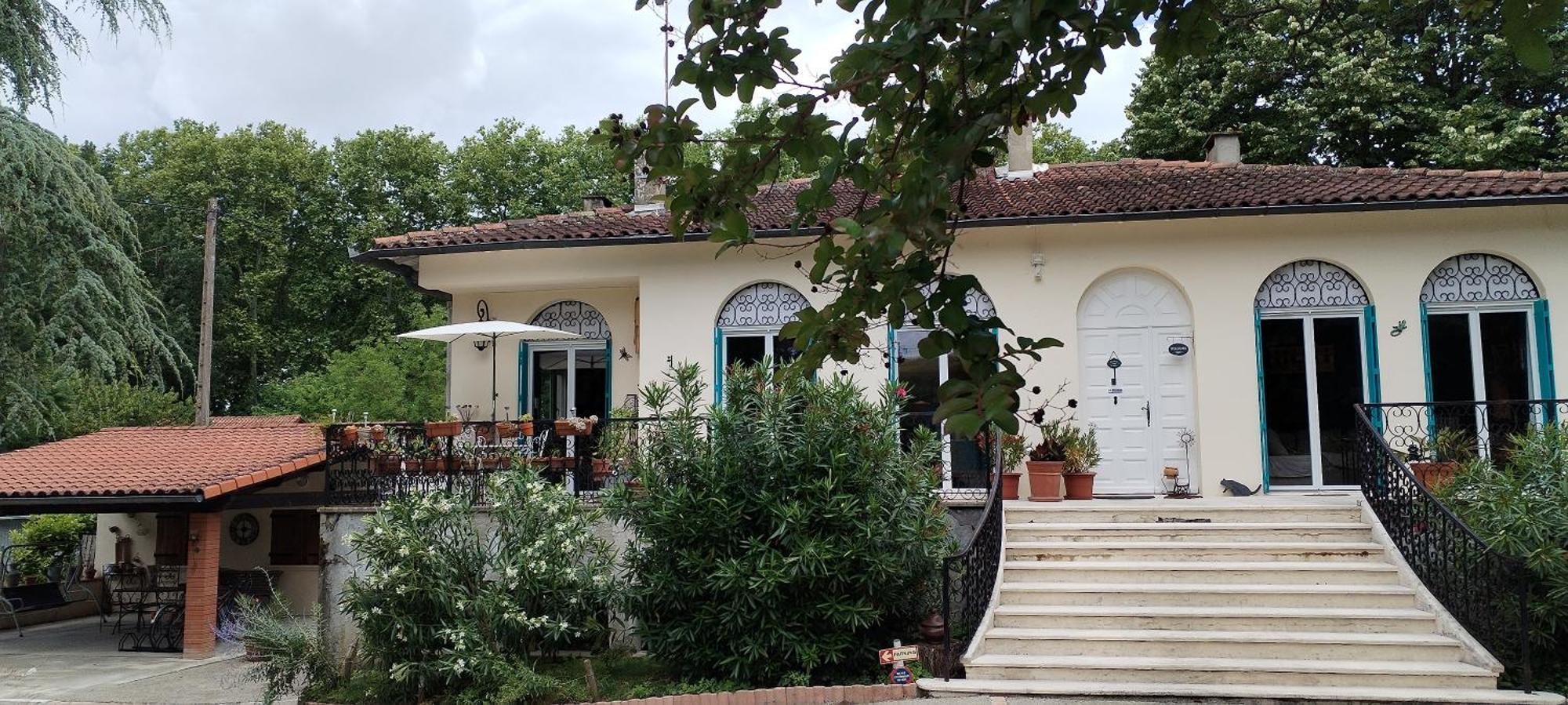 La Casanat Bed & Breakfast Montgiscard ภายนอก รูปภาพ
